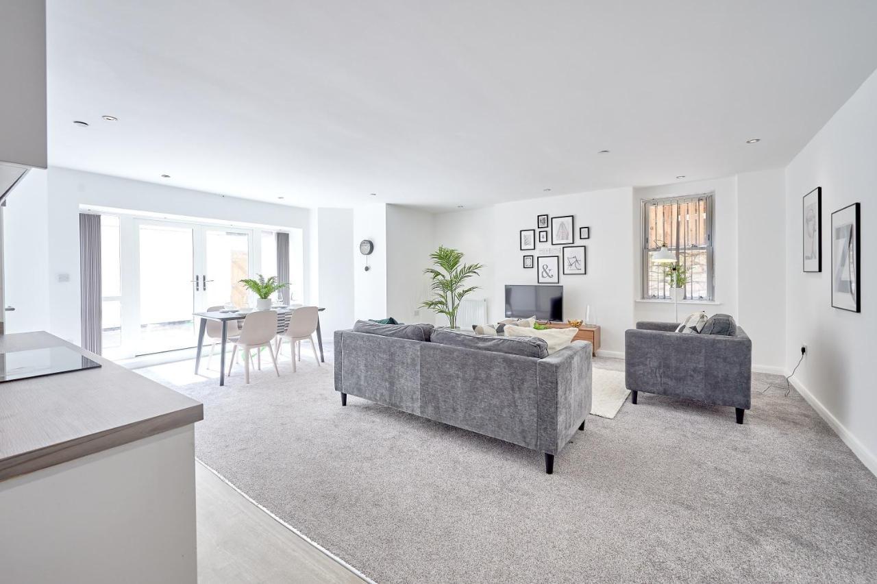 Modern 2 Bedroom Apartment In Preston Preston  Exteriér fotografie