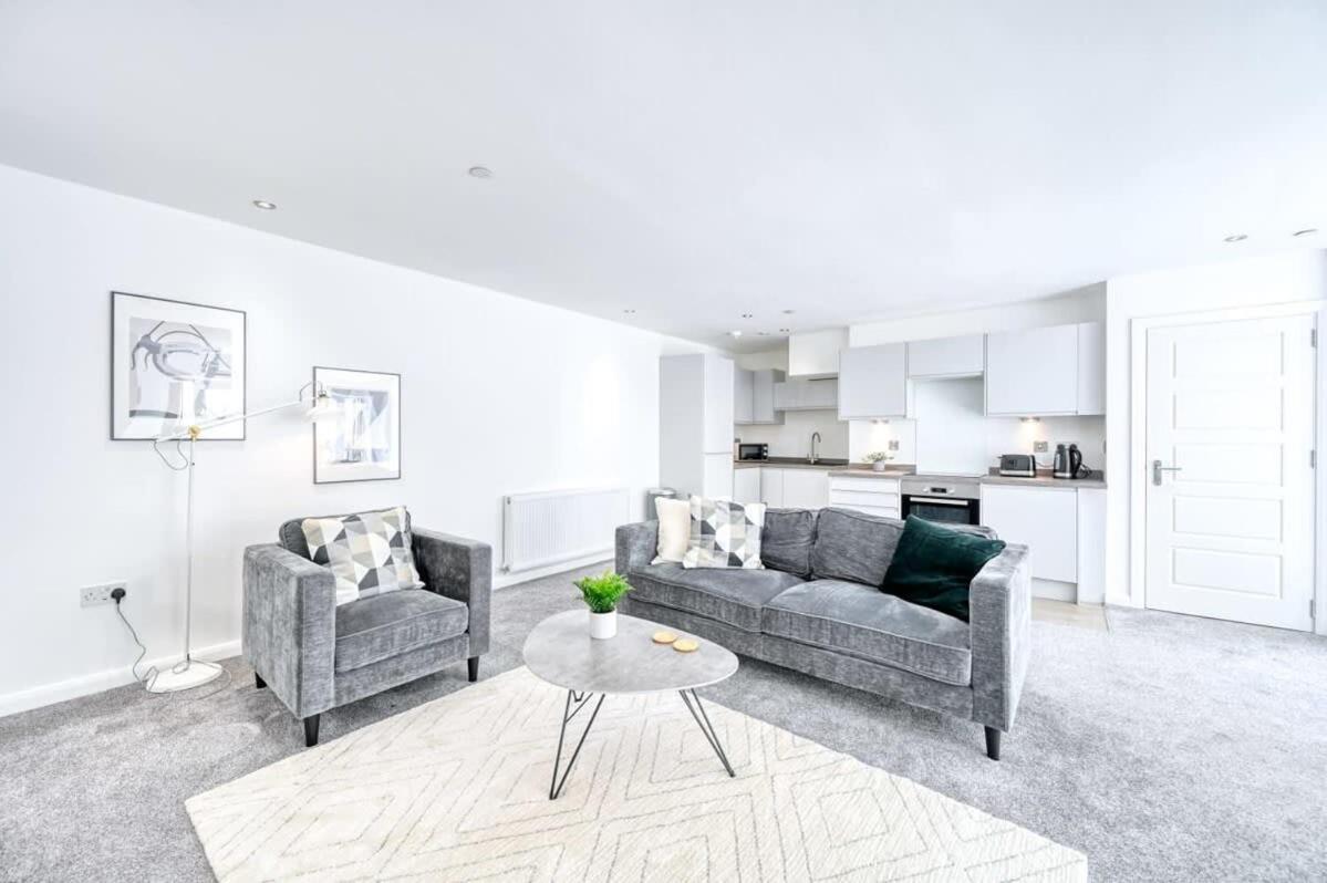 Modern 2 Bedroom Apartment In Preston Preston  Exteriér fotografie